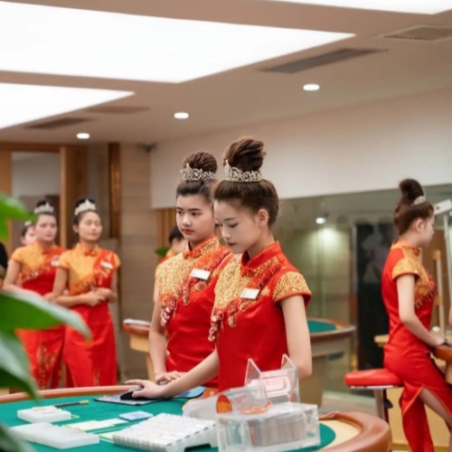 腾龙公司美女荷官